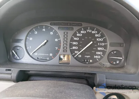 1995 Acura Legend L z USA, uszkodzony, nr VIN JH4KA7664SC014414